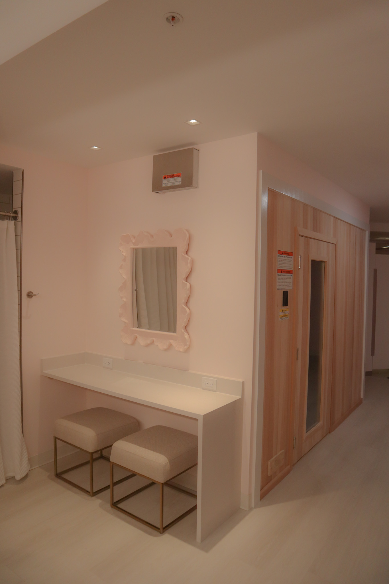 Pink Shell Spa - Photo 19